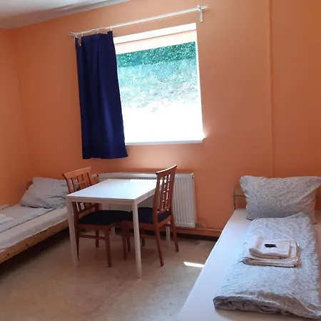 Budget Allach & Tub 19a * Munich