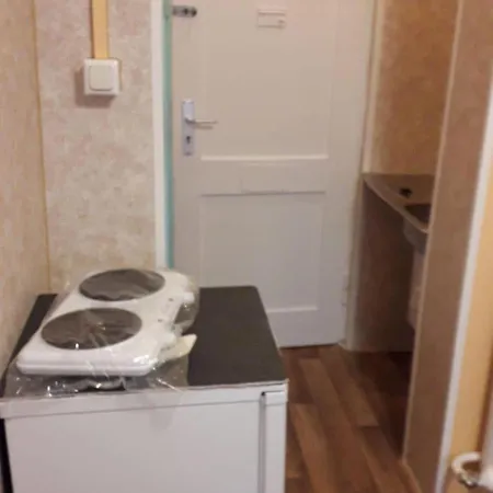 Low Budget Allach Hostel Rooms & Apartments Tub 19A Munich