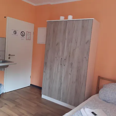 Budget Allach & Tub 19a Хостел Мюнхен