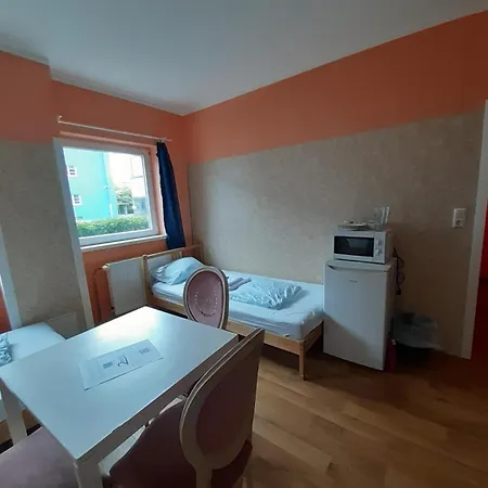 Хостел Budget Allach & Tub 19a Мюнхен