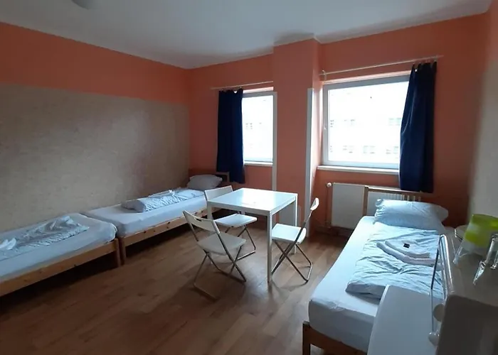 호스텔 2-rent Group Rooms&apartments Tub19a *