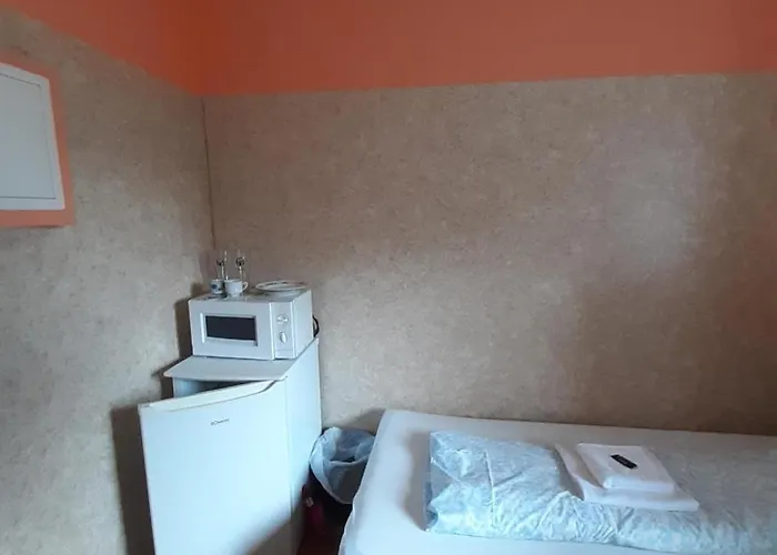 호스텔 2-rent Group Rooms&apartments Tub19a *