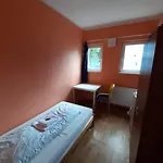 2-rent Group Rooms&apartments Tub19a *