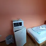 2-rent Group Rooms&apartments Tub19a Hostel