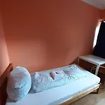 2-rent Group Rooms&apartments Tub19a Hostel *