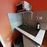 2-rent Group Rooms&apartments Tub19a *
