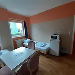 Hostel 2-rent Group Rooms&apartments Tub19a München