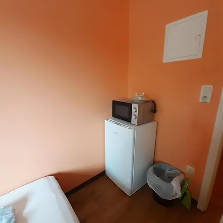 Hostel 2-rent Group Rooms&apartments Tub19a Mnichov