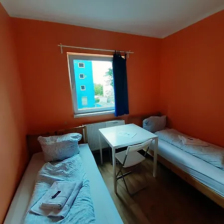 2-rent Group Rooms&apartments Tub19a Hostel *