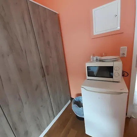 2-rent Group Rooms&apartments Tub19a * Mnichov