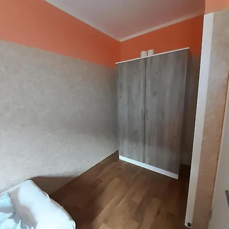 2-rent Group Rooms&apartments Tub19a Mnichov