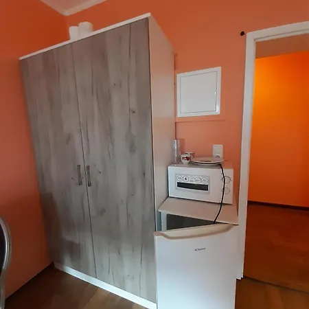 2-rent Group Rooms&apartments Tub19a