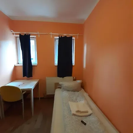 2-rent Group Rooms&apartments Tub19a *