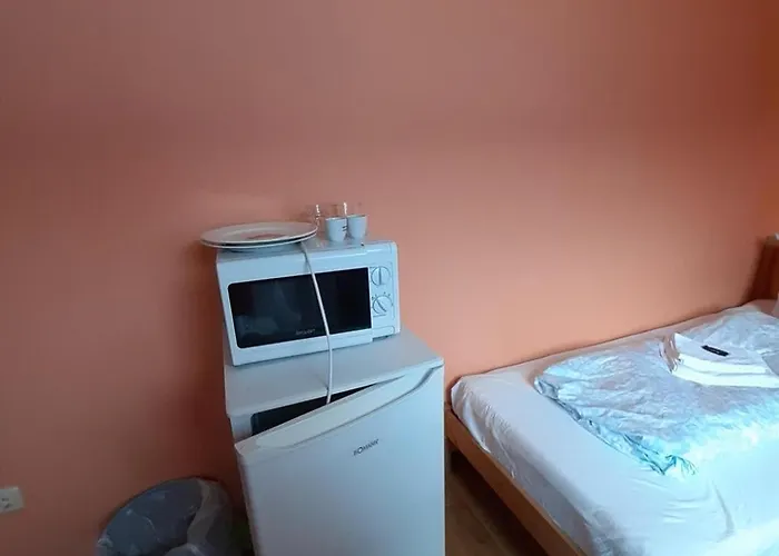 2-rent Group Rooms&apartments Tub19a Hostel