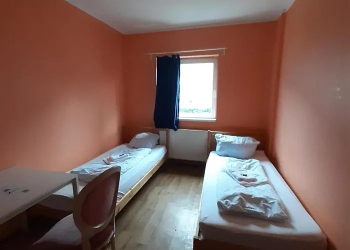 Hostel 2-rent Group Rooms&apartments Tub19a *