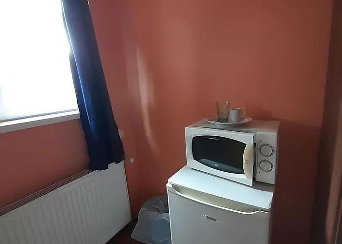 2-rent Group Rooms&apartments Tub19a *