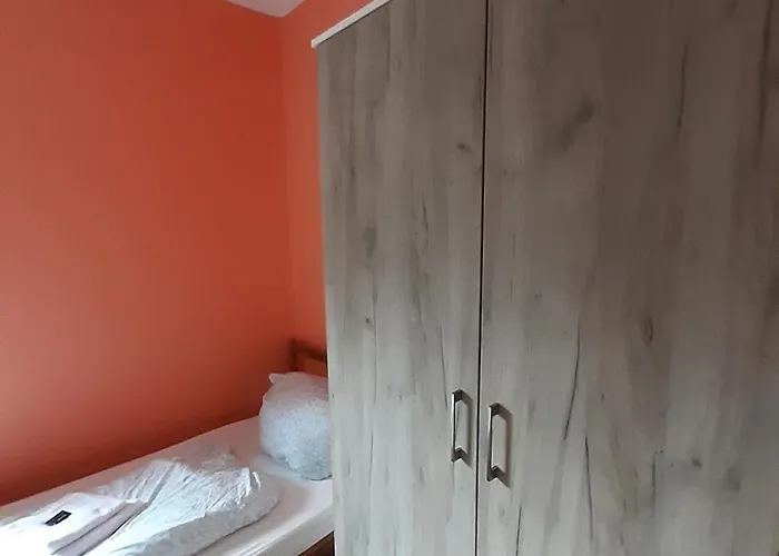 2-rent Group Rooms&apartments Tub19a