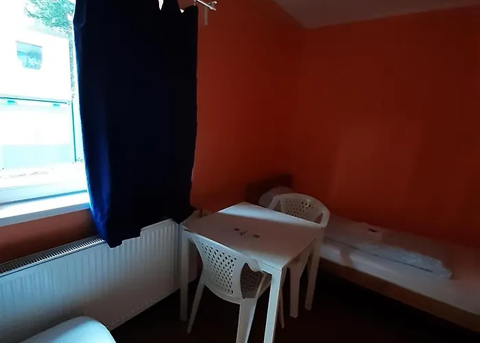 2-rent Group Rooms&apartments Tub19a Hostel *
