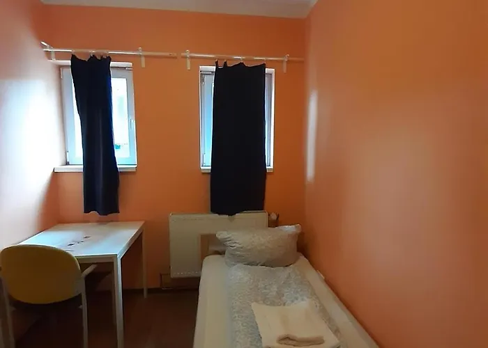 2-rent Group Rooms&apartments Tub19a *