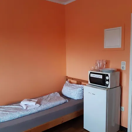 Budget Allach & Tub 19a Hostel *