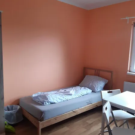 Budget Allach & Tub 19a Hostel *
