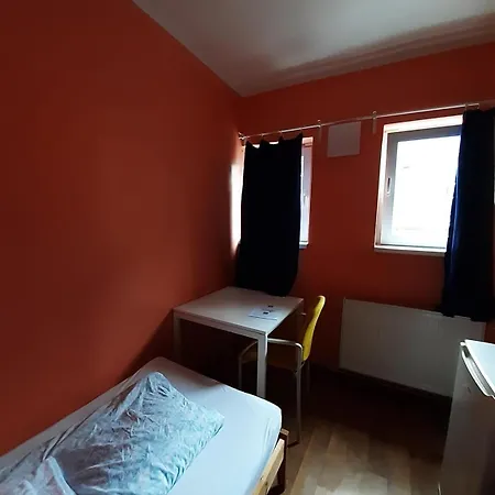 Budget Allach & Tub 19a Hostel *