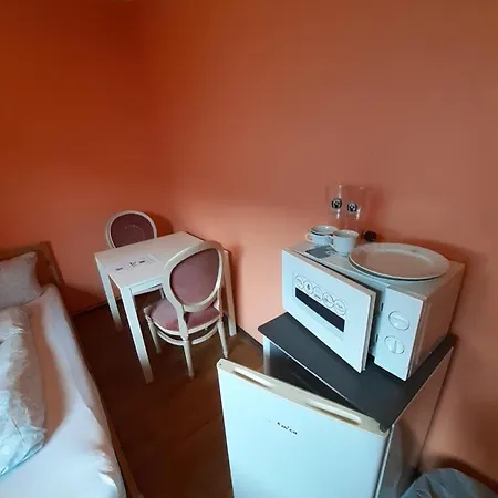 Budget Allach & Tub 19a Hostel *