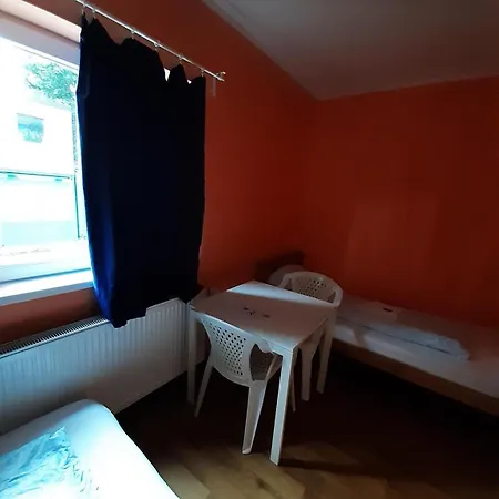 Budget Allach & Tub 19a Hostel *