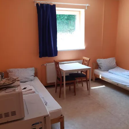 Budget Allach & Tub 19a *