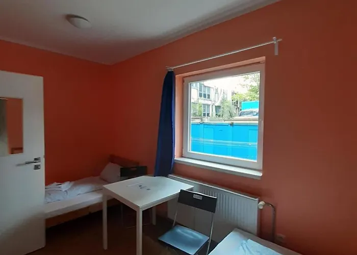 2-rent Group Rooms&apartments Tub19a *